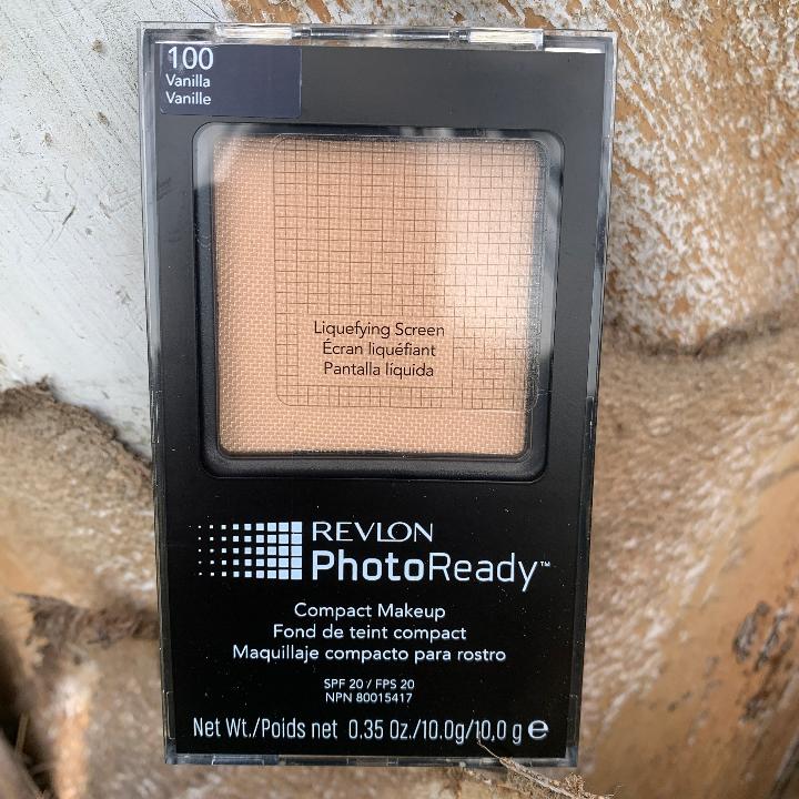 Revlon Creamy Compact