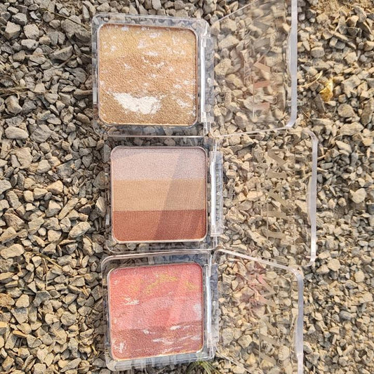 Huda beauty pallete  matt  blush &Eyeshadow