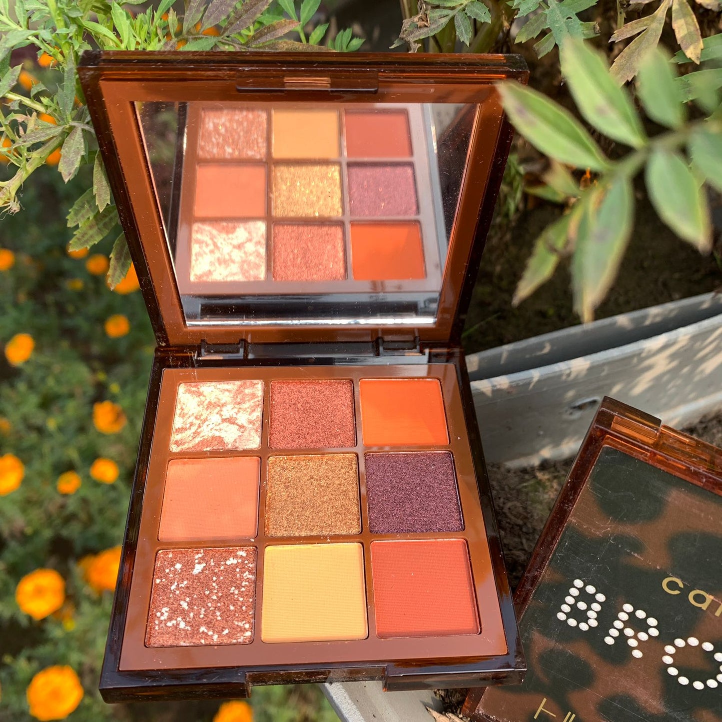 Hudamoji brown caramel  eyeshadow pallete